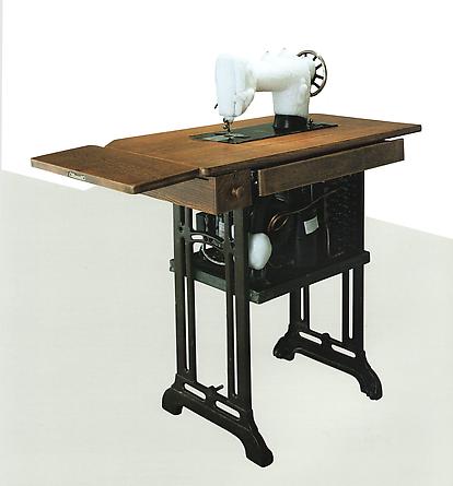 Sewing Machine (mormor), 1999
Sewing machine, wood, refrigeration unit, steel, copper pipes
39 3/4 x 25 x 39 inches