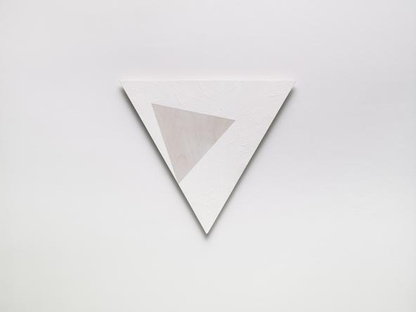 Angles (Inner Flat, Inner Point, Outer Flat, Outer Point Level With Horizon), 2003
Gesso and plaster on wood
21 1/4 inches each side
SGI3037