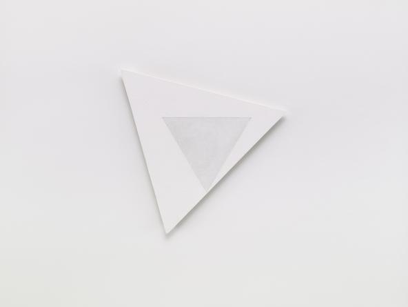 Angles V, 2005
Gesso & plaster on linen over wood
21 1/4 inches each side
SGI3194