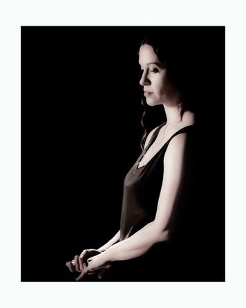 The Eileen Gray Project: The Price of Desire #1, 2014
Archival pigment print on Somerset paper
35 1/2 x 27 1/2 inches
Edition of 25
SGI2825