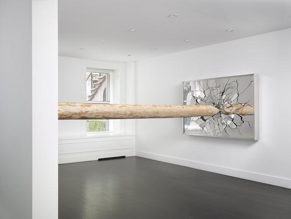 Ksana, 2015
Mirror finished stainless steel, steel, wood
Steel: 49 x 73 x 6 inches; wood: 14 1/2 feet long
SGI2854
