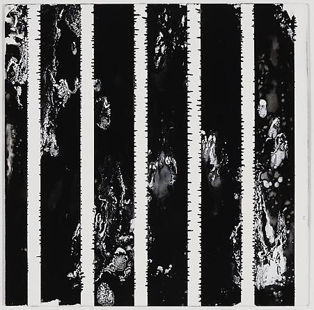 Untitled (1-2011, 2 1/4”-3/4”), 2011
Enamel on aluminum
17 x 17 inches
GLG1781