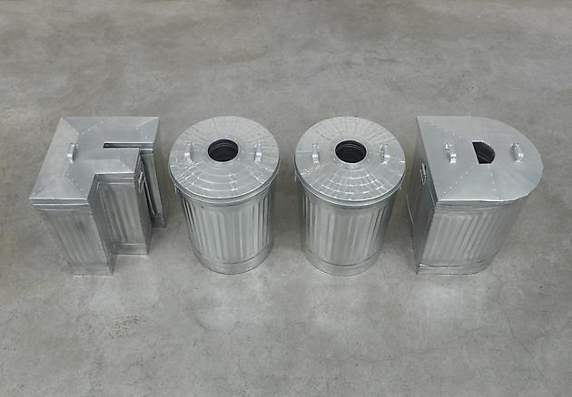 FOOD, 1990
Galvanized metal
30 x 105 x 21 inches
GLG2420