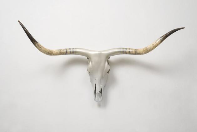 Untitled, 2015
Urethane & gold leaf on bone
28 x 56 x 17 inches