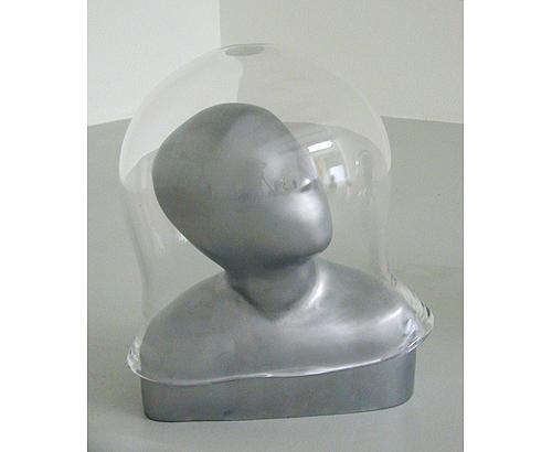Untitled
2001
aluminum, glass
h:40 cm
