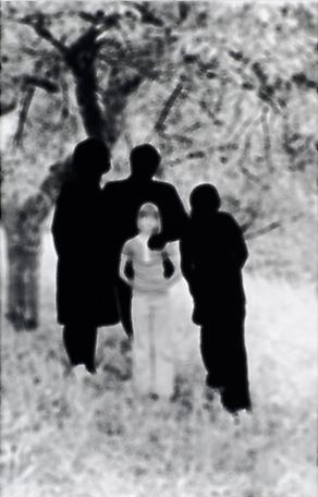 Utan titel/Ohne Titel (Handen på axeln/Die Hand auf der Schulter)
2000/2009
gelatin silver print
80 x 57 cm
ed. 5